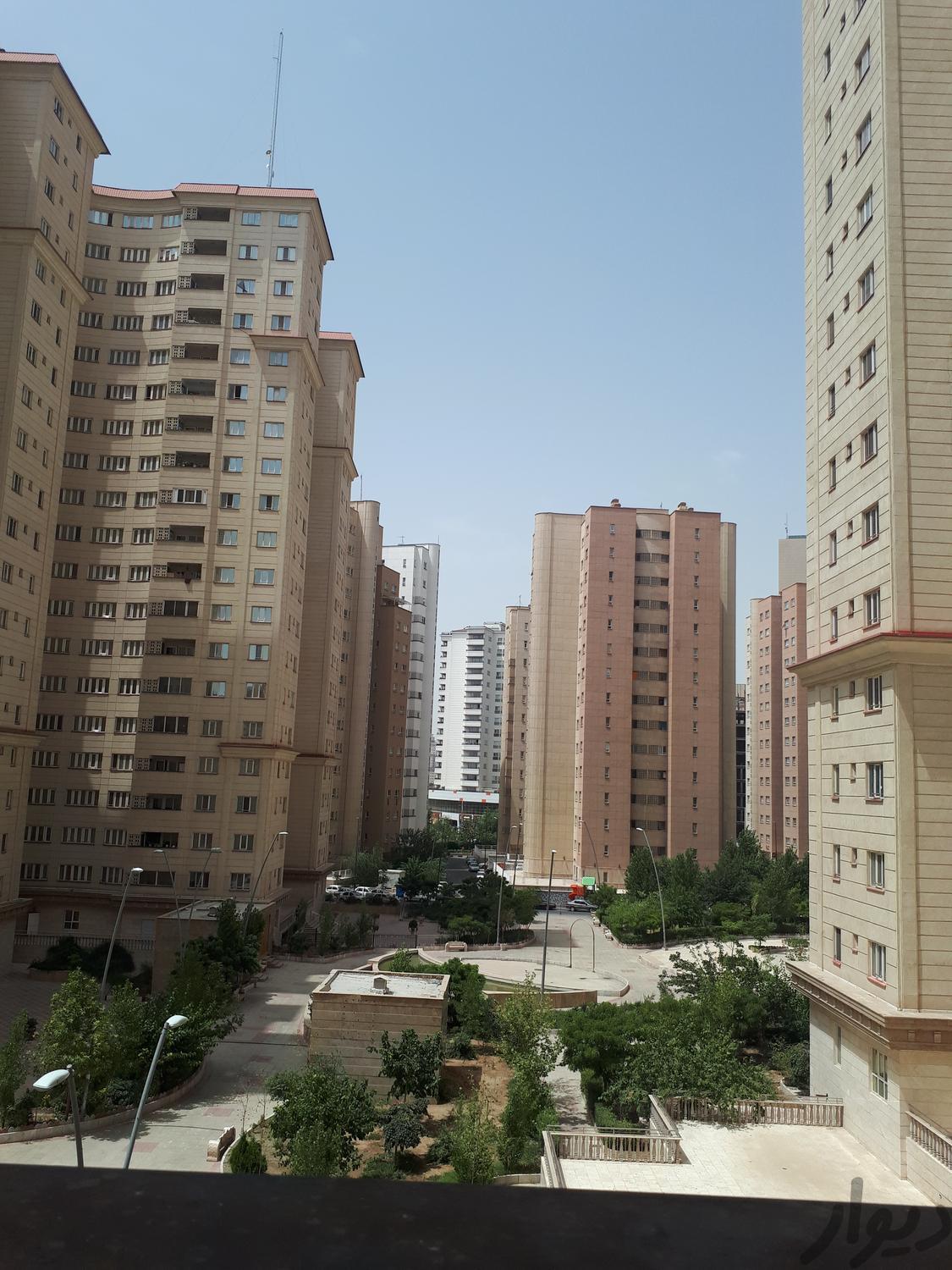 ۳ خواب رهن کامل تخلیه شیک برج دریاچه